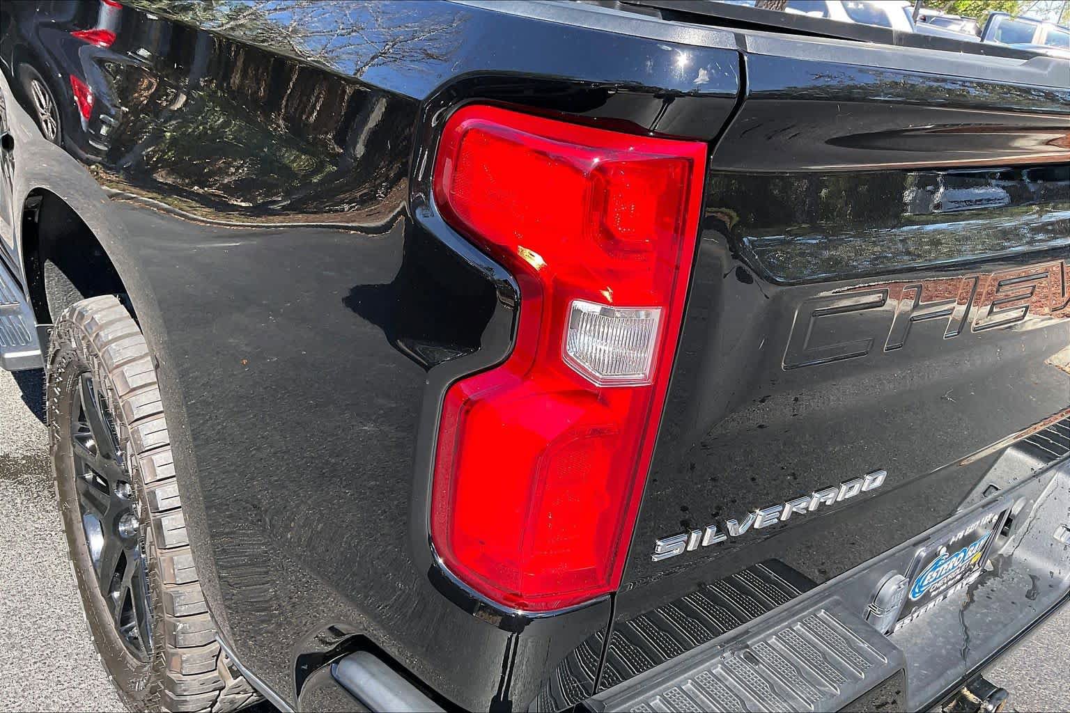 Used 2023 Chevrolet Silverado 1500 RST image 28