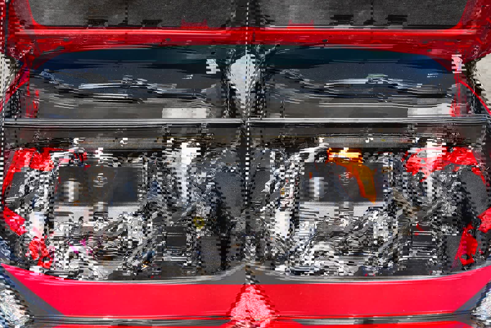 Used 2021 Toyota RAV4 SE w/ Weather & Moonroof Package image 25