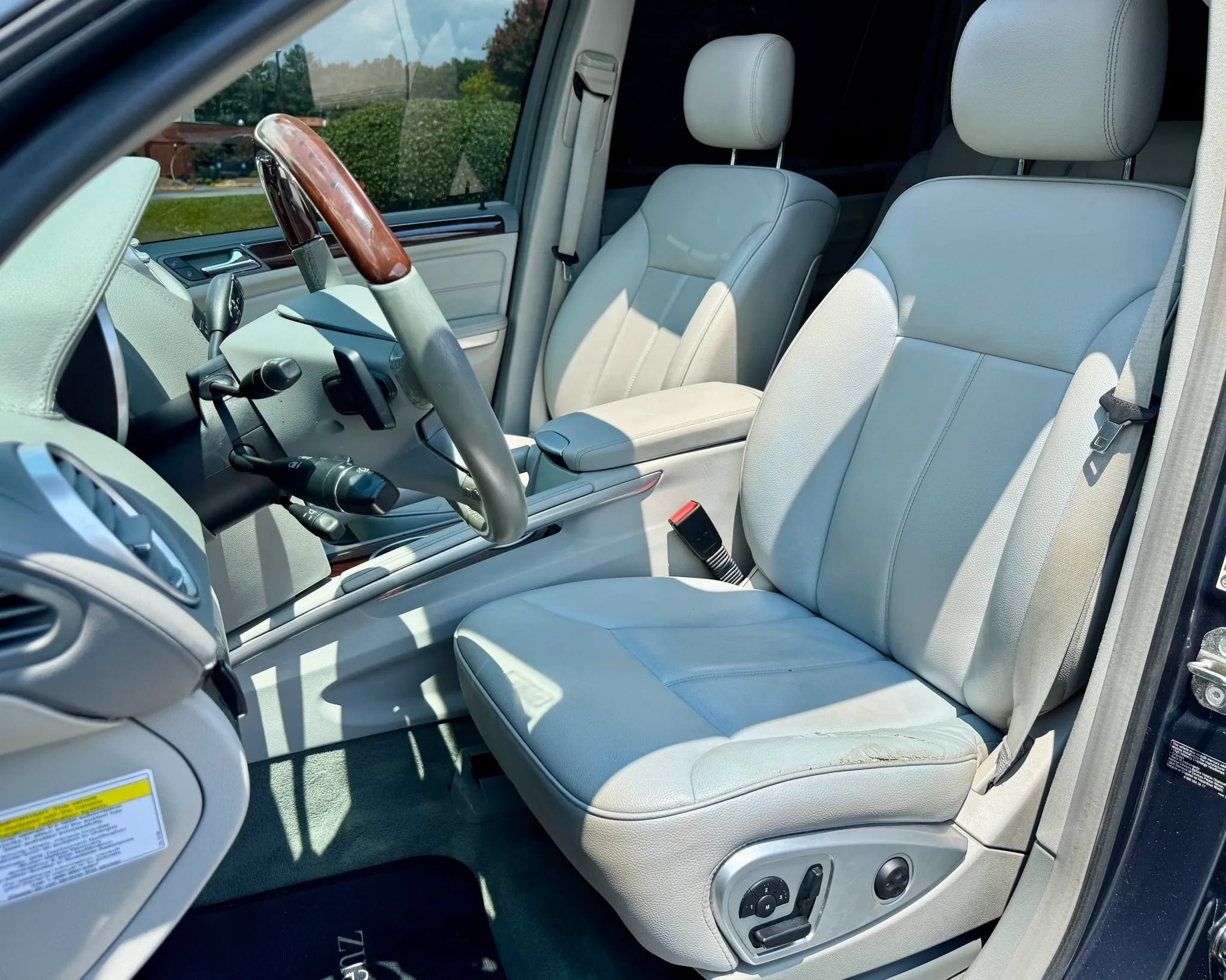 Used 2012 Mercedes-Benz GL 450 4MATIC image 12