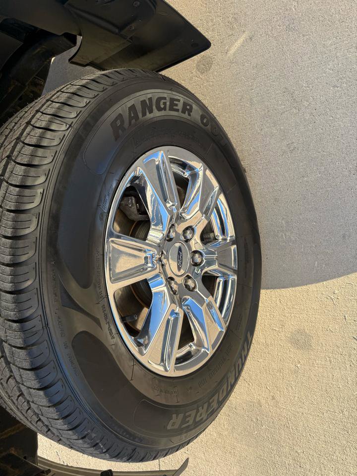 Used 2017 Ford F150 XLT image 10