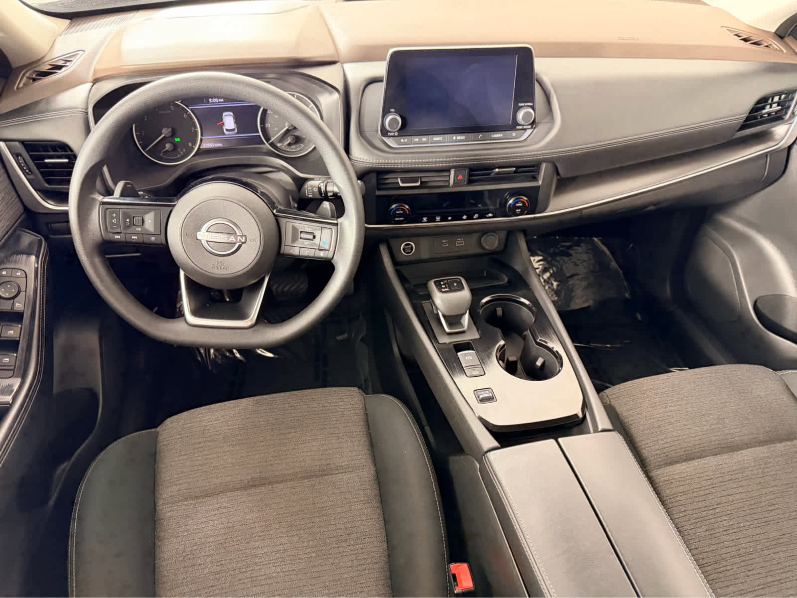 Used 2023 Nissan Rogue SV image 13