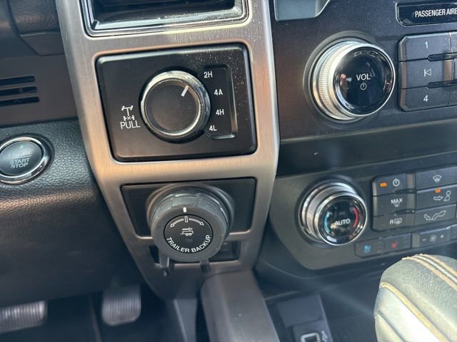 Used 2019 Ford F150 Platinum w/ Equipment Group 701A Luxury image 34