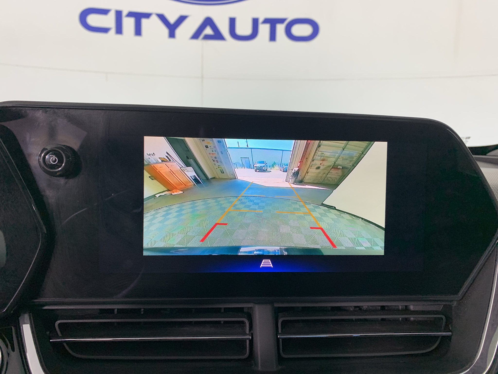 Used 2025 Chevrolet Trax ACTIV w/ Sunroof Package FWD image 26