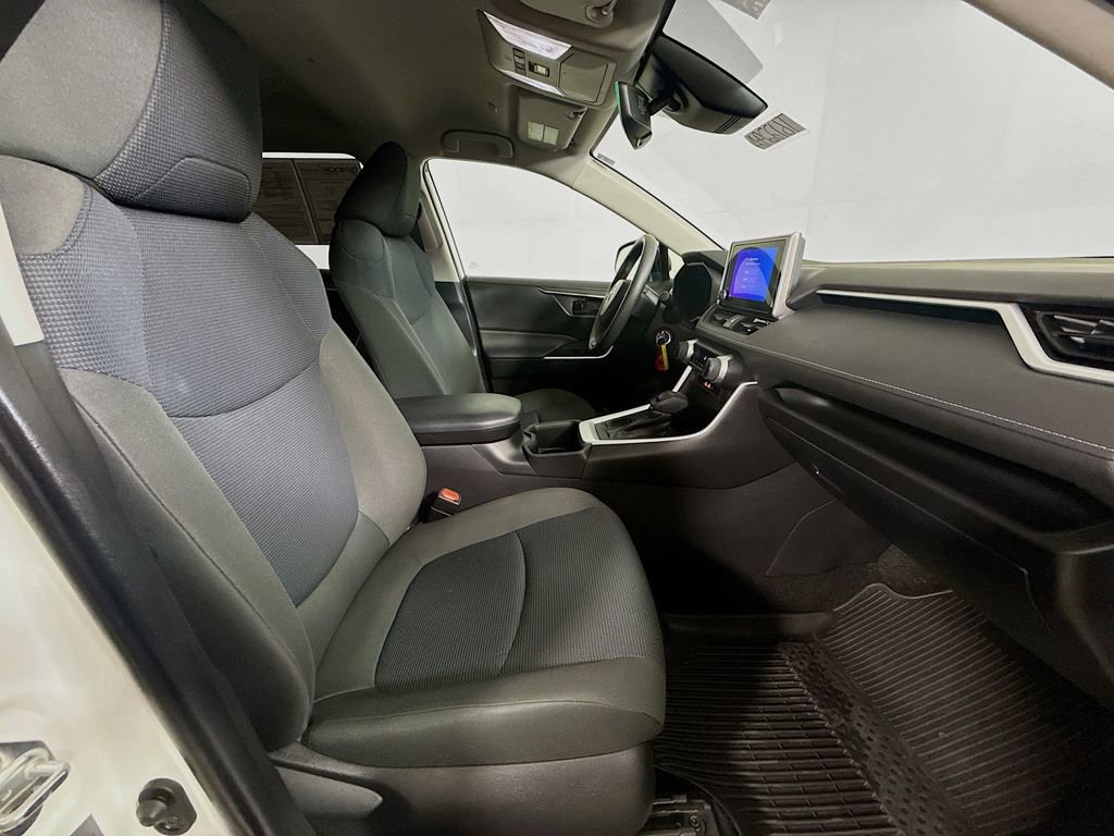 Certified 2023 Toyota RAV4 LE image 26