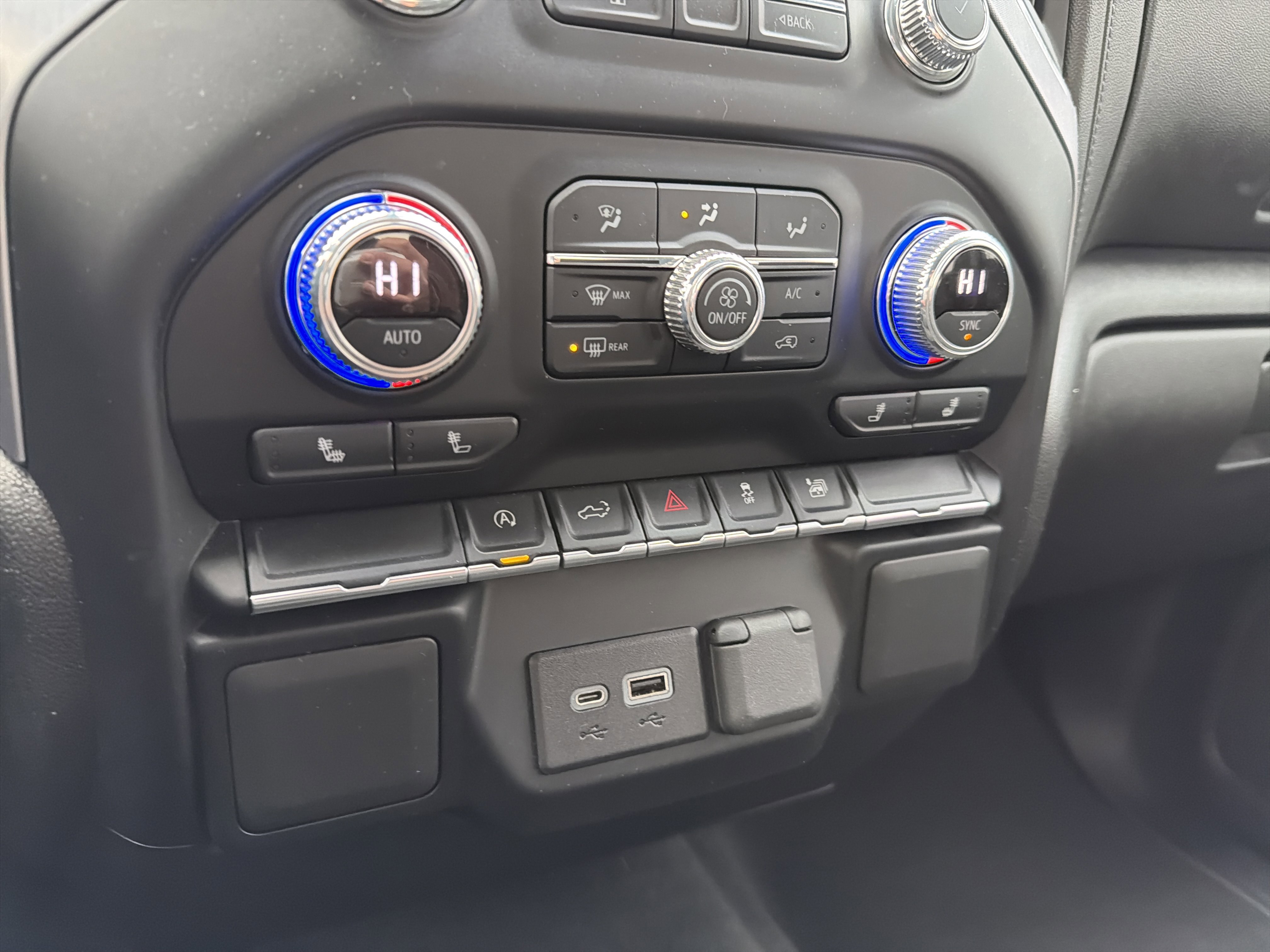 Used 2022 GMC Sierra 1500 Elevation image 21