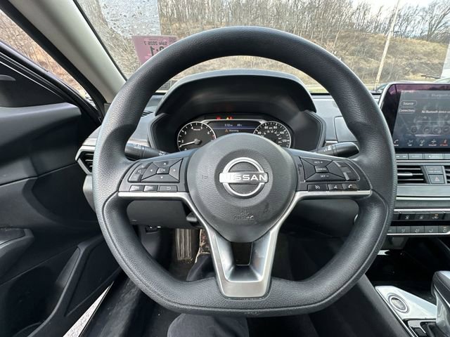 Used 2024 Nissan Altima 2.5 SV image 13