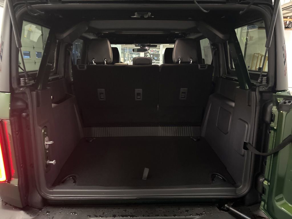 New 2025 Ford Bronco Outer Banks w/ Black Appearance Package image 30