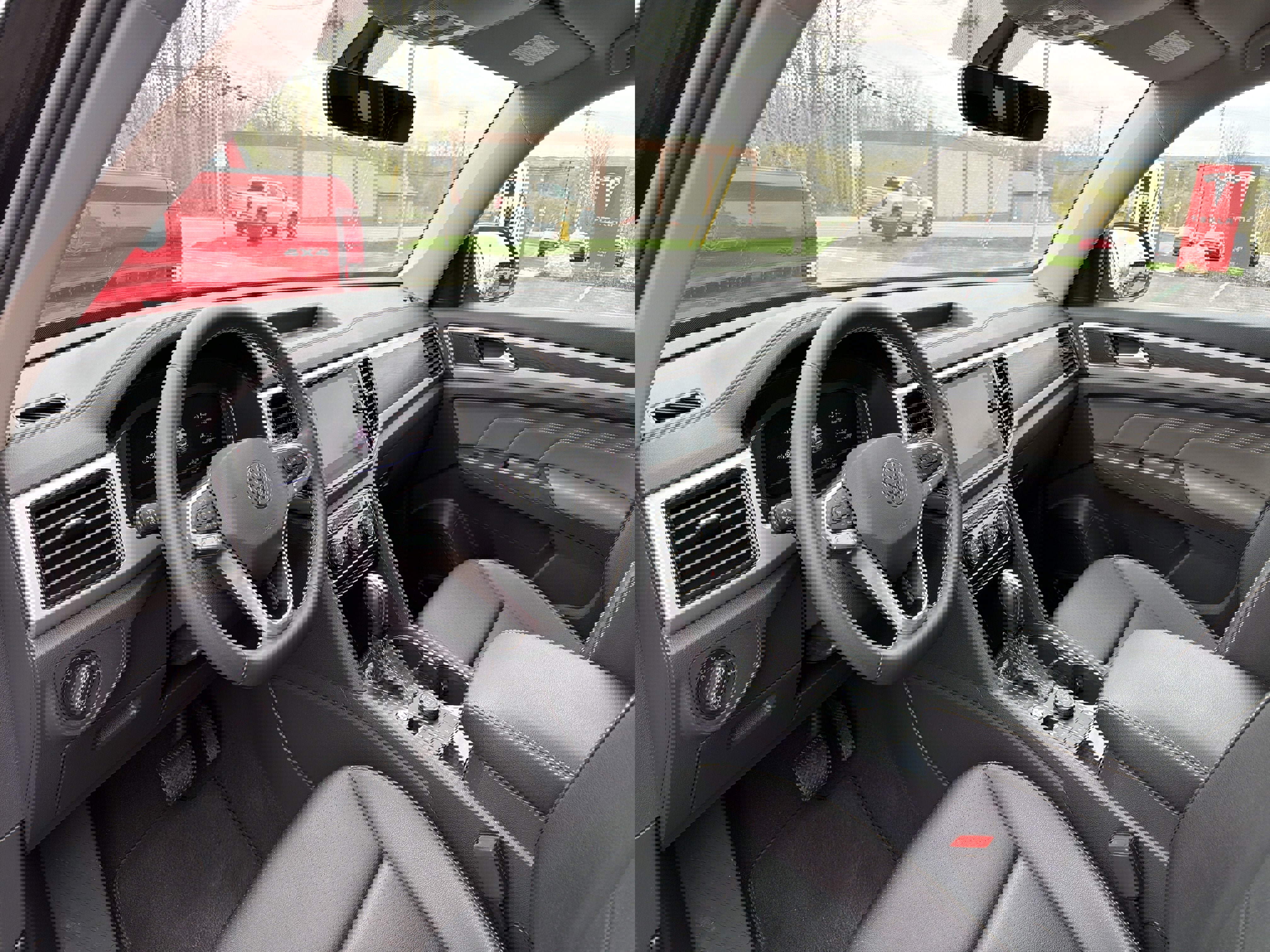 Used 2023 Volkswagen Atlas SE w/ Black Wheel Package AWD/4WD image 9