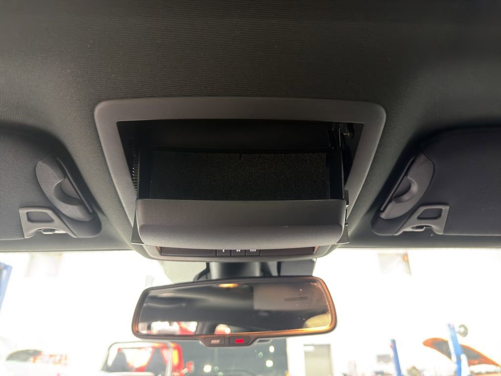 Used 2018 Dodge Challenger R/T Plus image 27