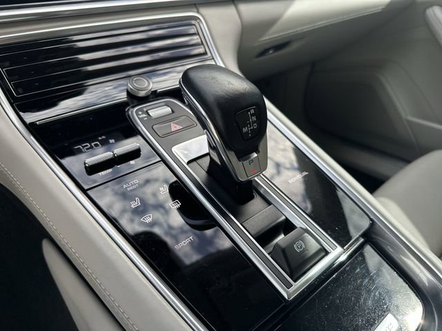 Used 2022 Porsche Panamera 4S image 23