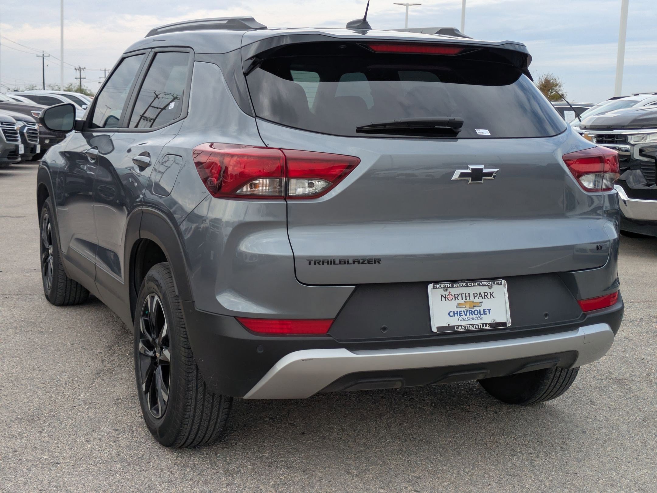 Certified 2022 Chevrolet TrailBlazer LT w/ LPO, Blackout Package image 5