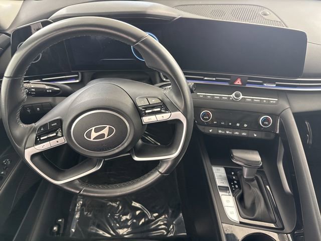 Used 2024 Hyundai Elantra Limited FWD image 22
