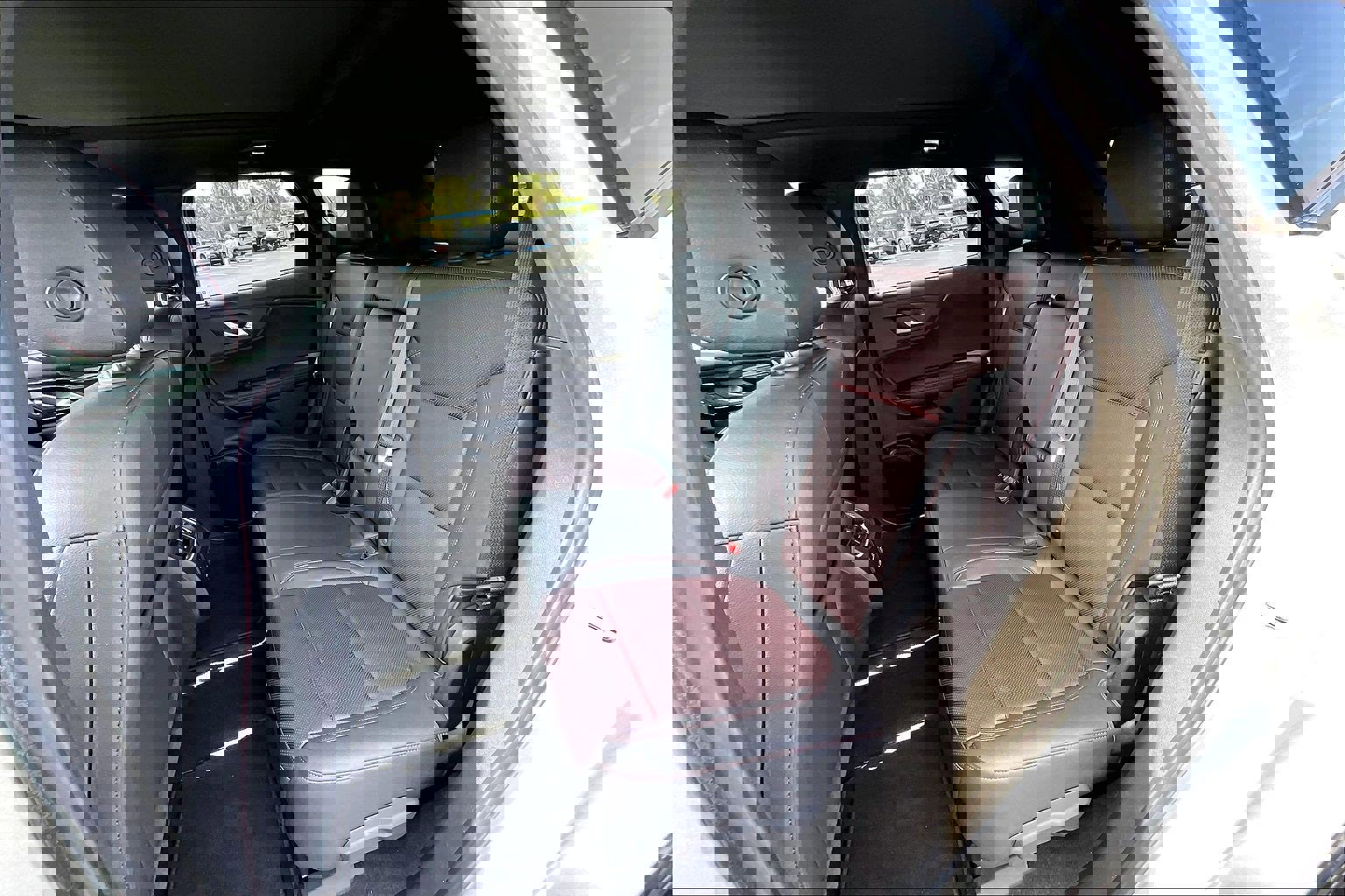 Certified 2022 Chevrolet Blazer RS w/ Driver Confidence II Package image 10