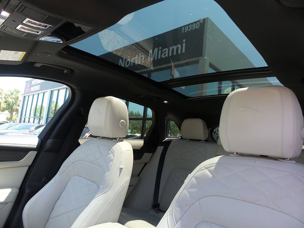 Used 2023 Jaguar F-PACE S AWD/4WD image 18