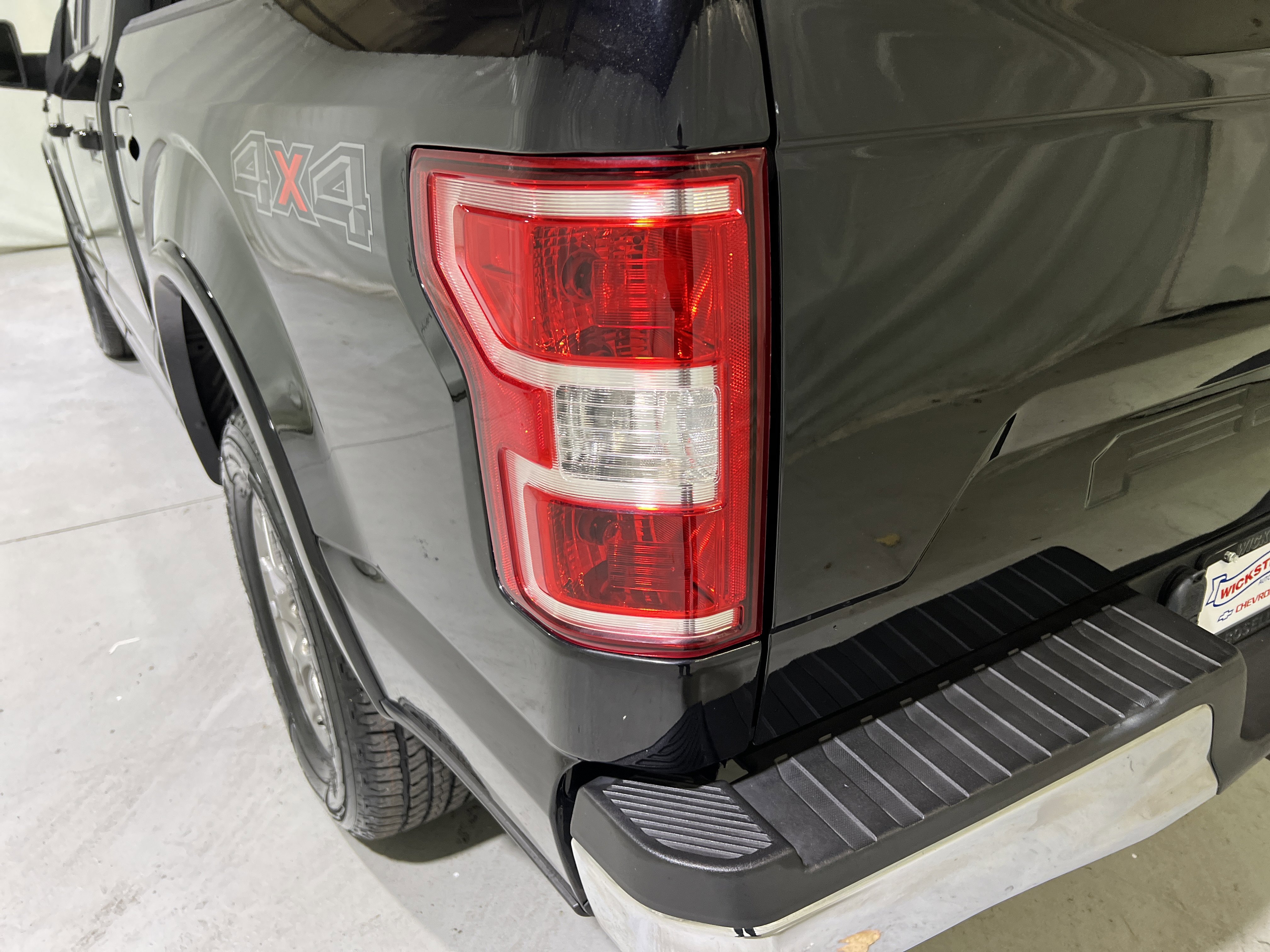 Used 2019 Ford F150 Lariat image 10