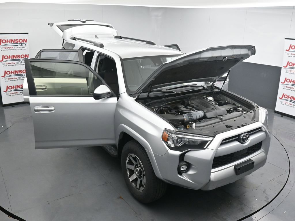 Used 2024 Toyota 4Runner TRD Off-Road AWD/4WD image 25