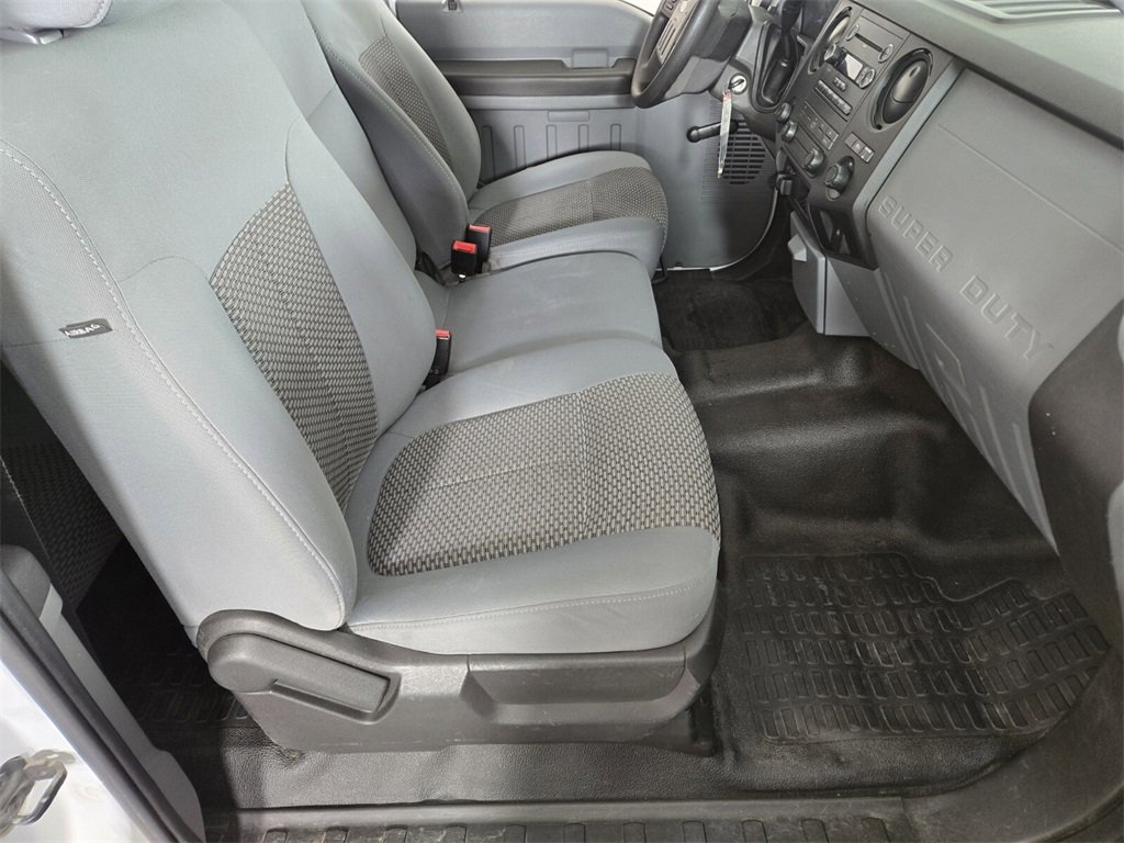 Used 2011 Ford F250 XL w/ Skid Plate Pkg image 19