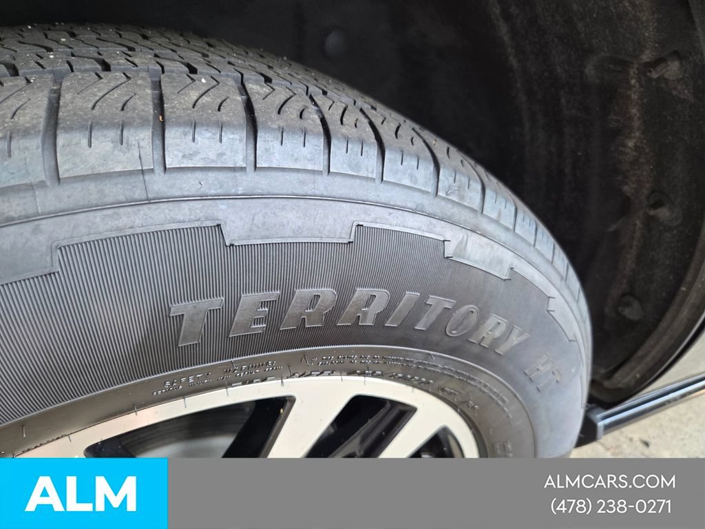 Used 2025 Ford Expedition Platinum AWD/4WD image 16