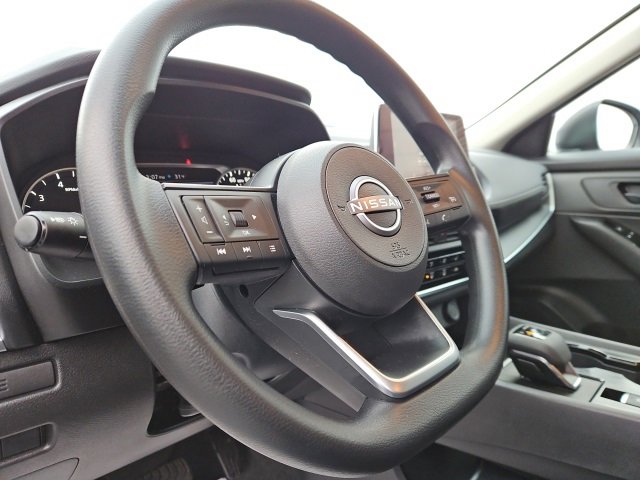 Used 2024 Nissan Rogue S image 29