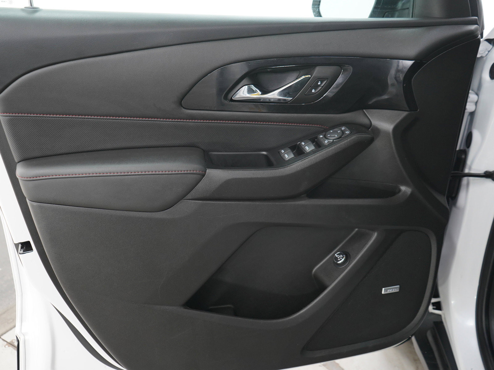 Used 2023 Chevrolet Traverse RS AWD/4WD image 22