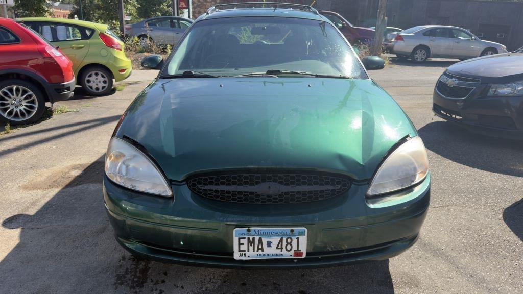 Used 2002 Ford Taurus SE FWD image 3
