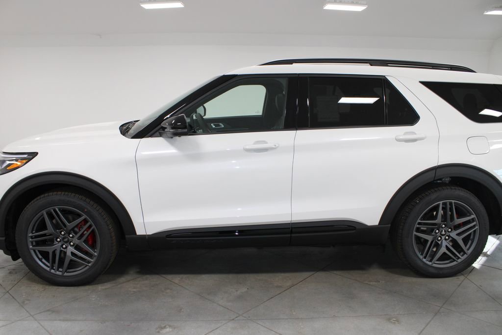 New 2026 Ford Explorer ST image 5