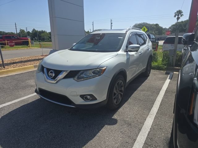 Used 2016 Nissan Rogue SL w/ SL Premium Package FWD image 2