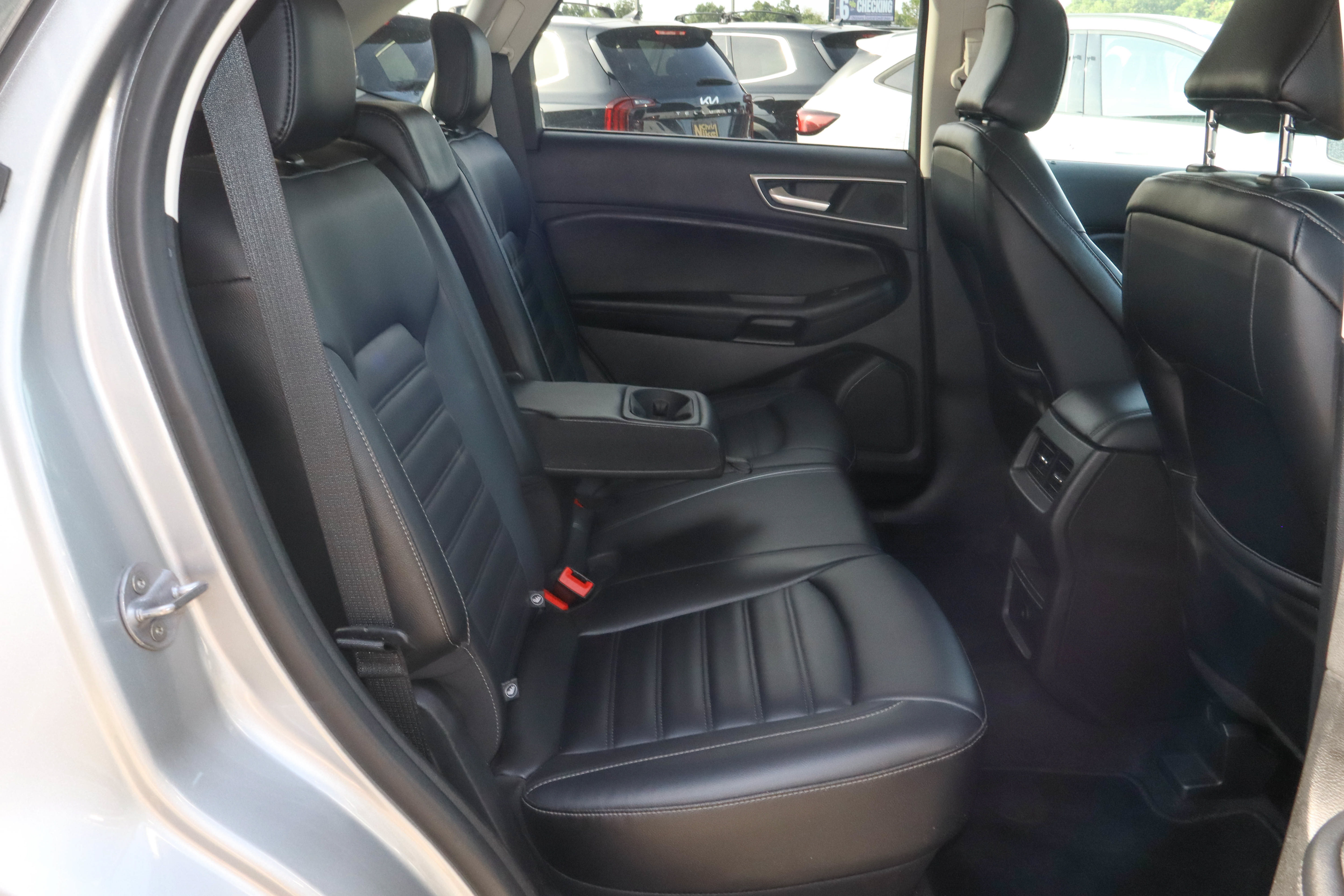 Used 2024 Ford Edge SEL AWD/4WD image 21