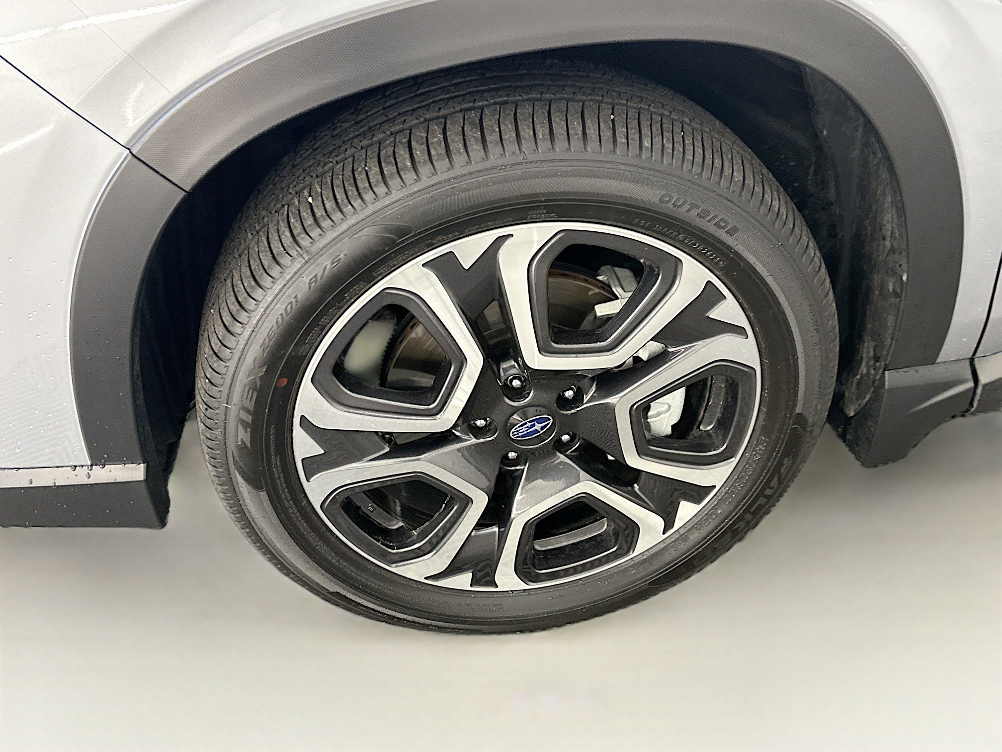 Used 2024 Subaru Ascent Limited image 11