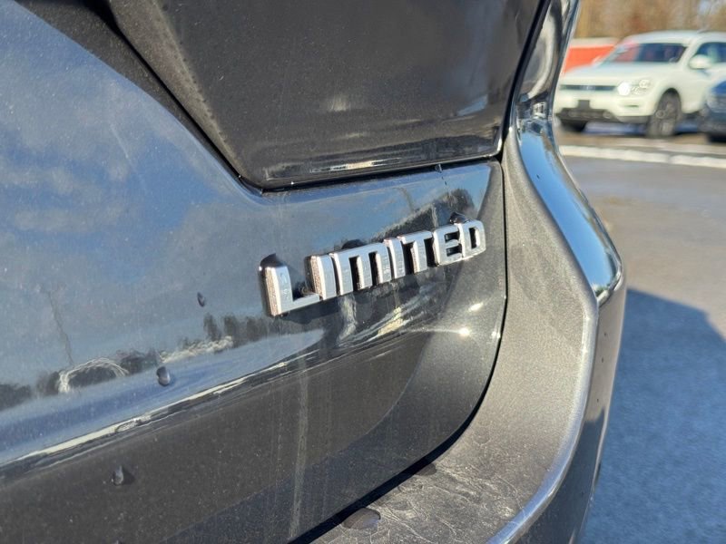 New 2025 Jeep Grand Cherokee Limited w/ Luxury Tech Group II image 44