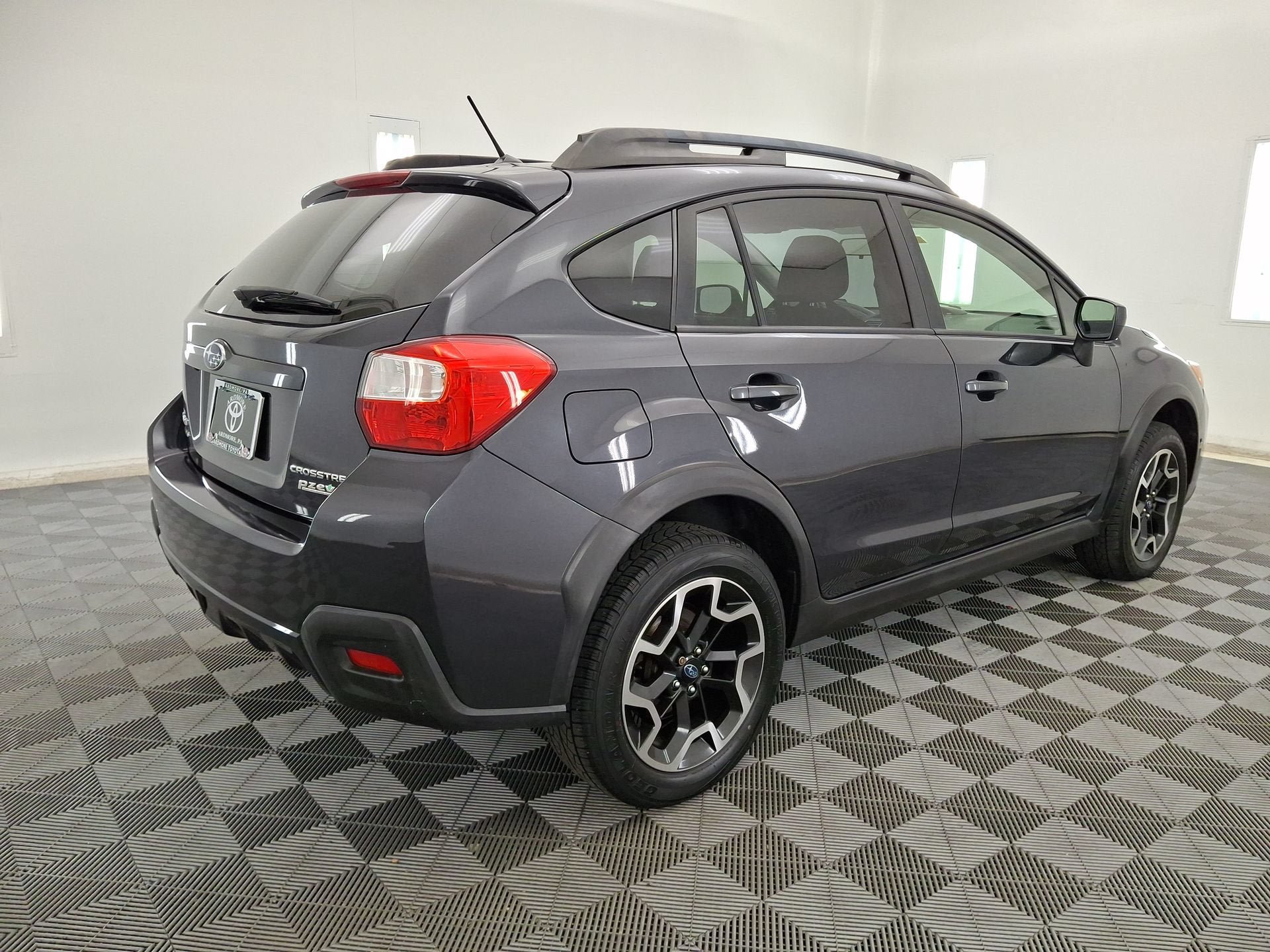 Used 2016 Subaru Crosstrek 2.0i Premium w/ Moonroof Package AWD/4WD image 24