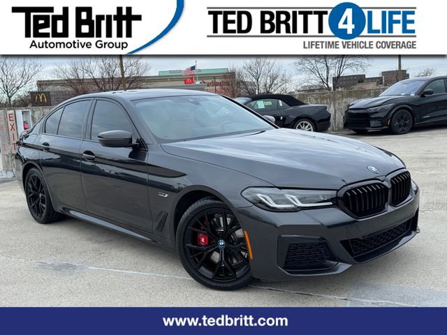 Used 2023 BMW 530e w/ M Sport Package image 1