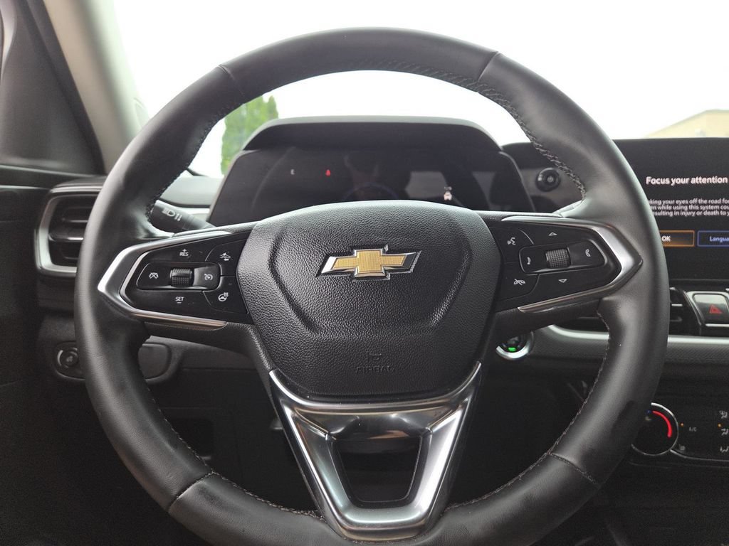 Used 2024 Chevrolet TrailBlazer LT w/ LT Cold Weather Package FWD image 23