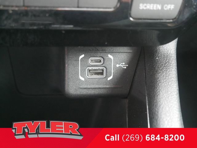 Used 2022 Jeep Compass Latitude image 35
