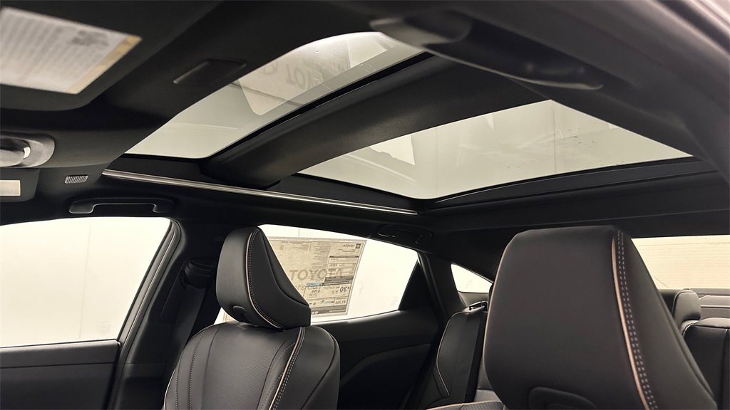 New 2025 Toyota Crown Platinum image 18