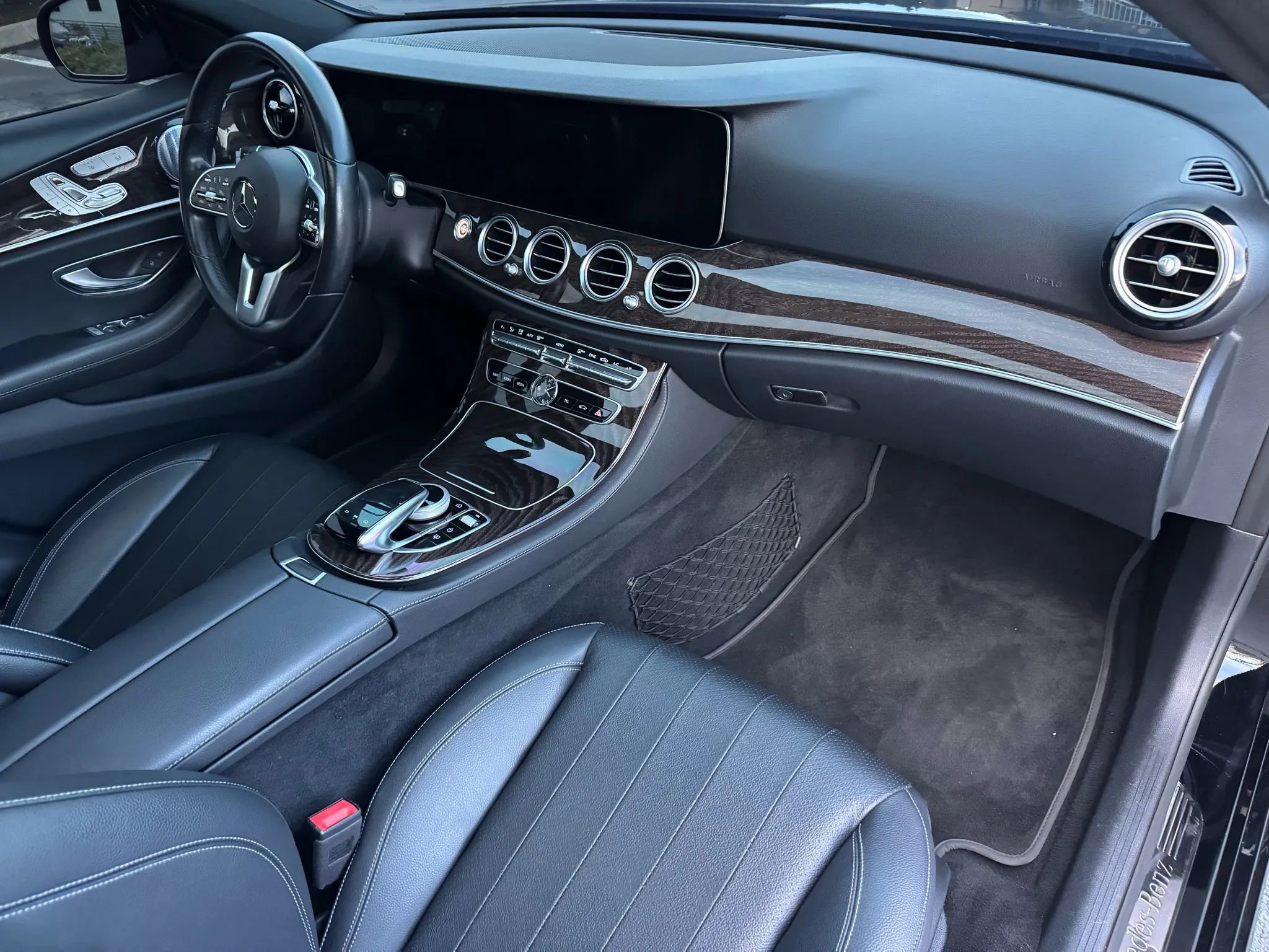 Used 2020 Mercedes-Benz E 350 4MATIC Sedan image 21