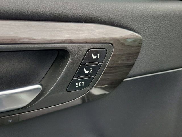 Used 2022 Toyota Highlander Platinum AWD/4WD image 21