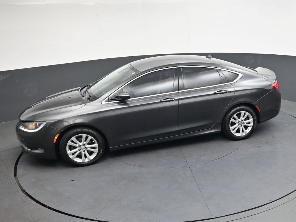 Used 2017 Chrysler 200 Limited Platinum image 23