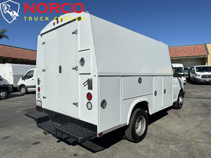 Used 2019 Chevrolet Express 3500 w/ Power Convenience Package RWD image 12