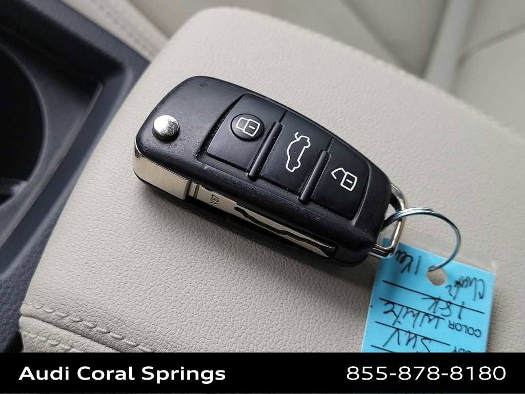 Used 2020 Audi Q3 2.0T Premium image 28