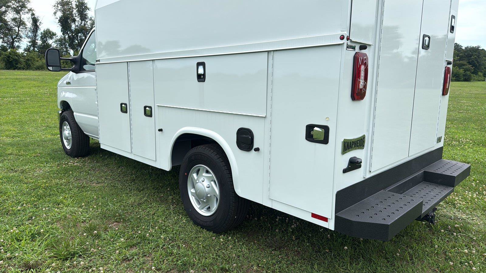 New 2026 Ford E-350 and Econoline 350 Super Duty w/ Power Equipment Group RWD image 23
