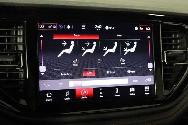 Used 2022 Dodge Durango R/T w/ Blacktop Package AWD/4WD image 33