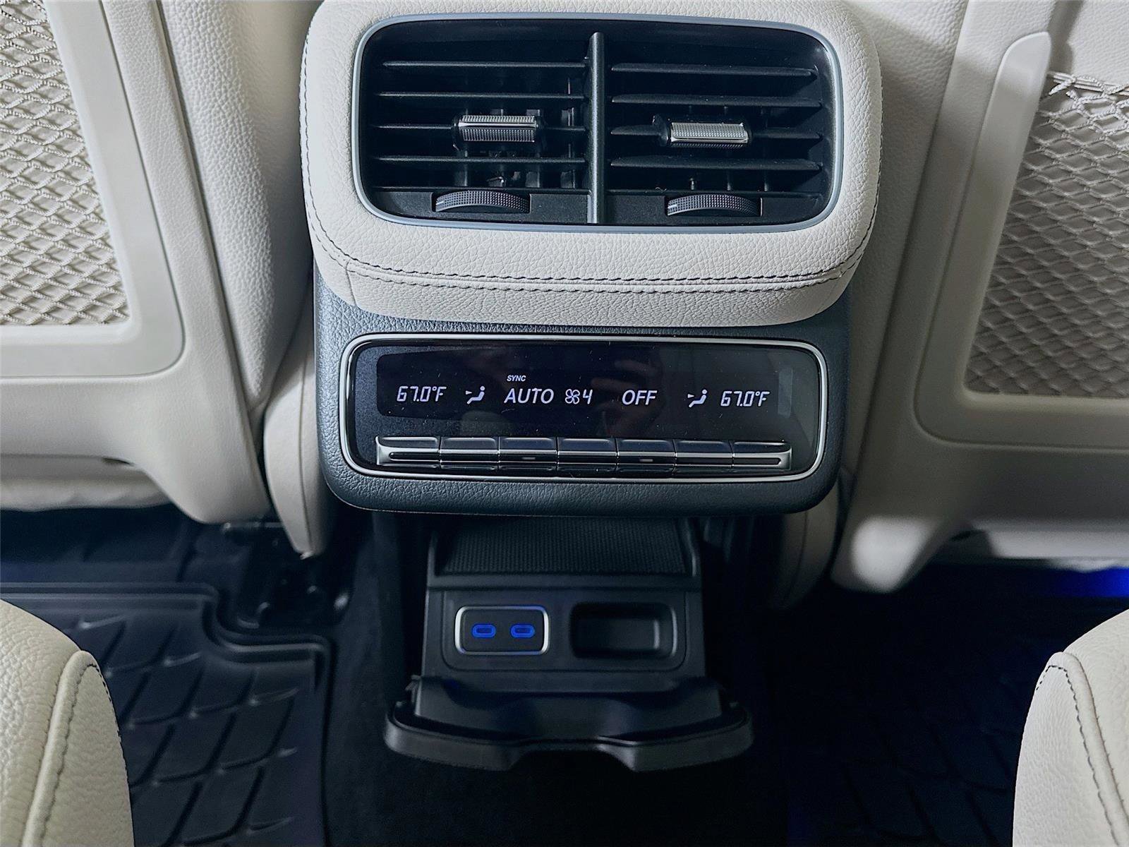 Used 2026 Mercedes-Benz GLS 450 4MATIC image 33