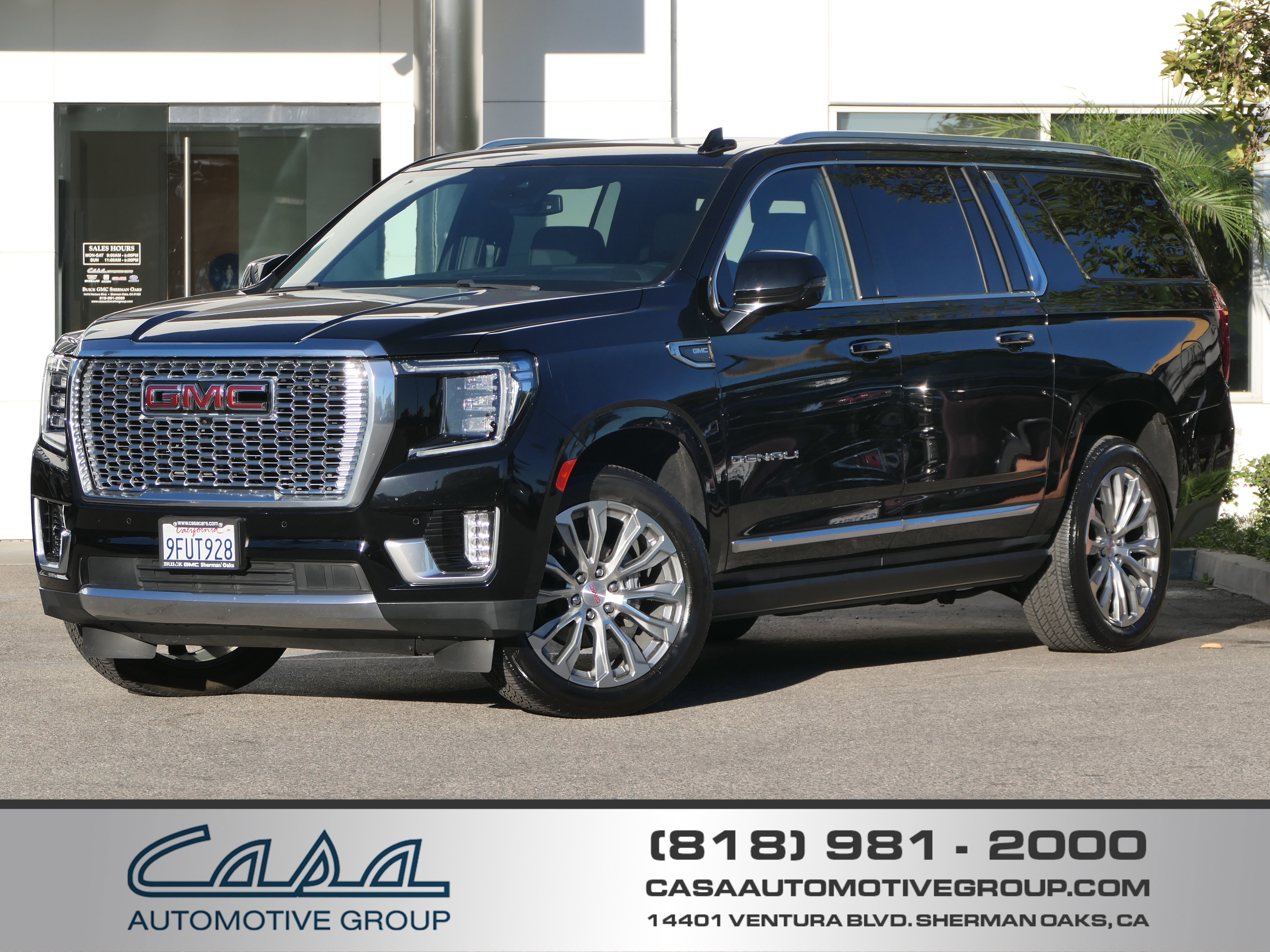 Used 2023 GMC Yukon XL Denali image 1