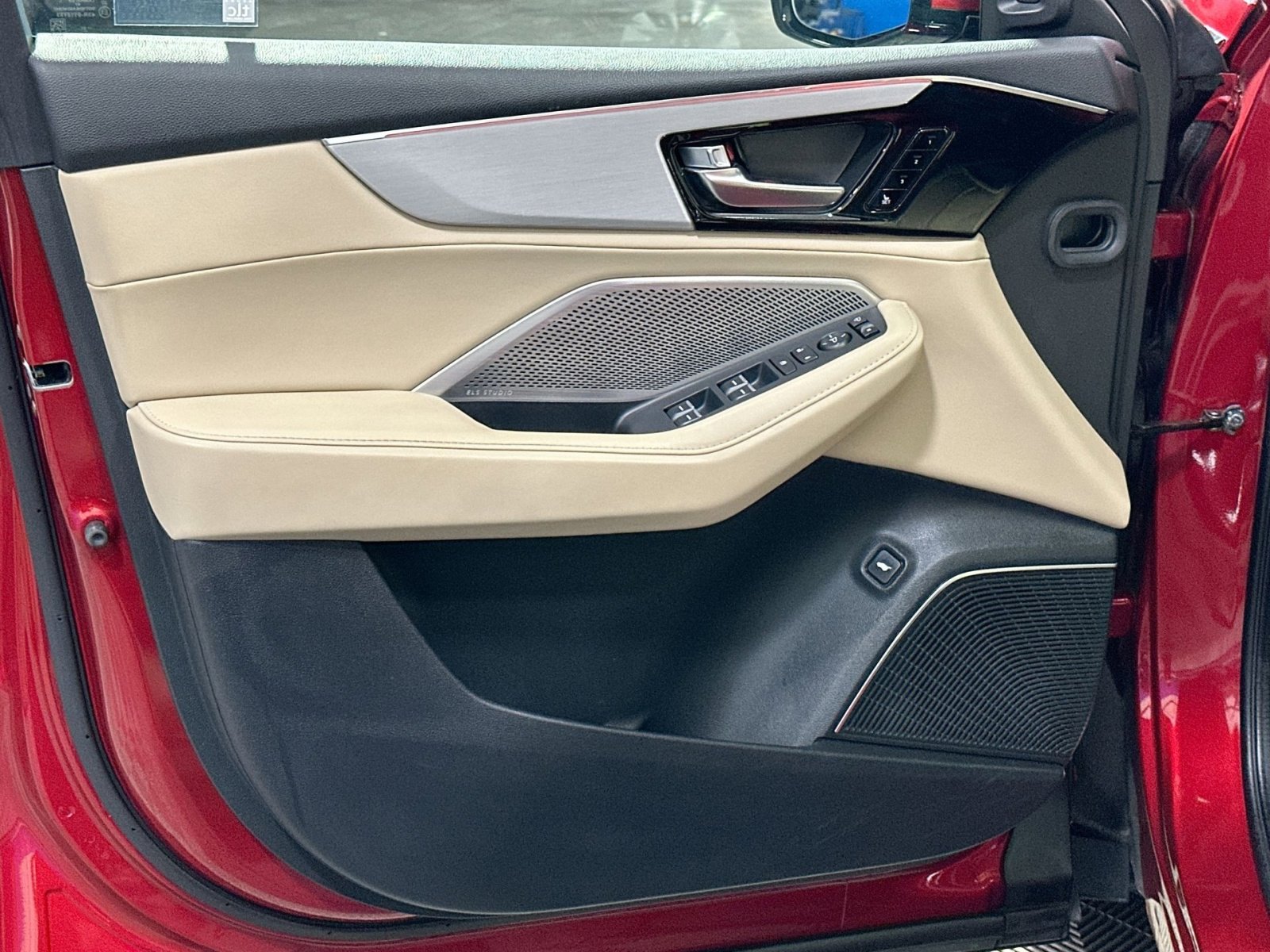 Used 2022 Acura MDX SH-AWD w/ Technology Package image 15