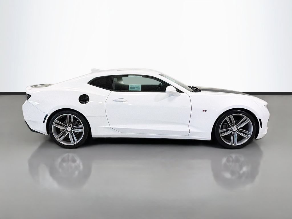 Used 2018 Chevrolet Camaro LT w/ RS Package RWD image 9