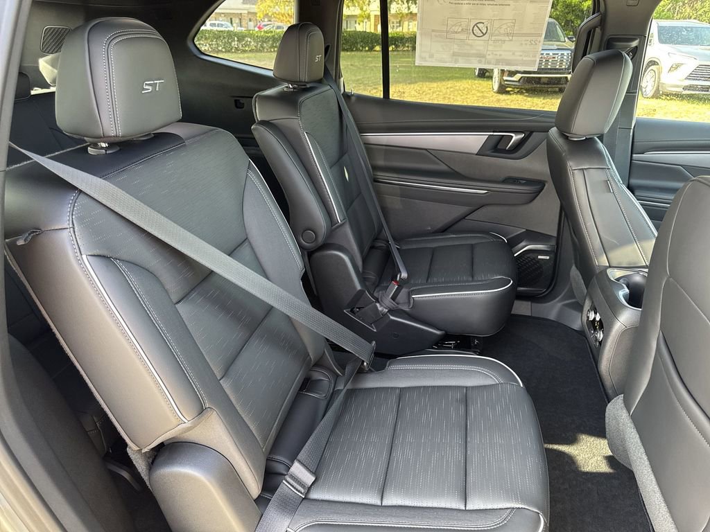 New 2026 Buick Enclave Sport Touring w/ Power Package FWD image 35