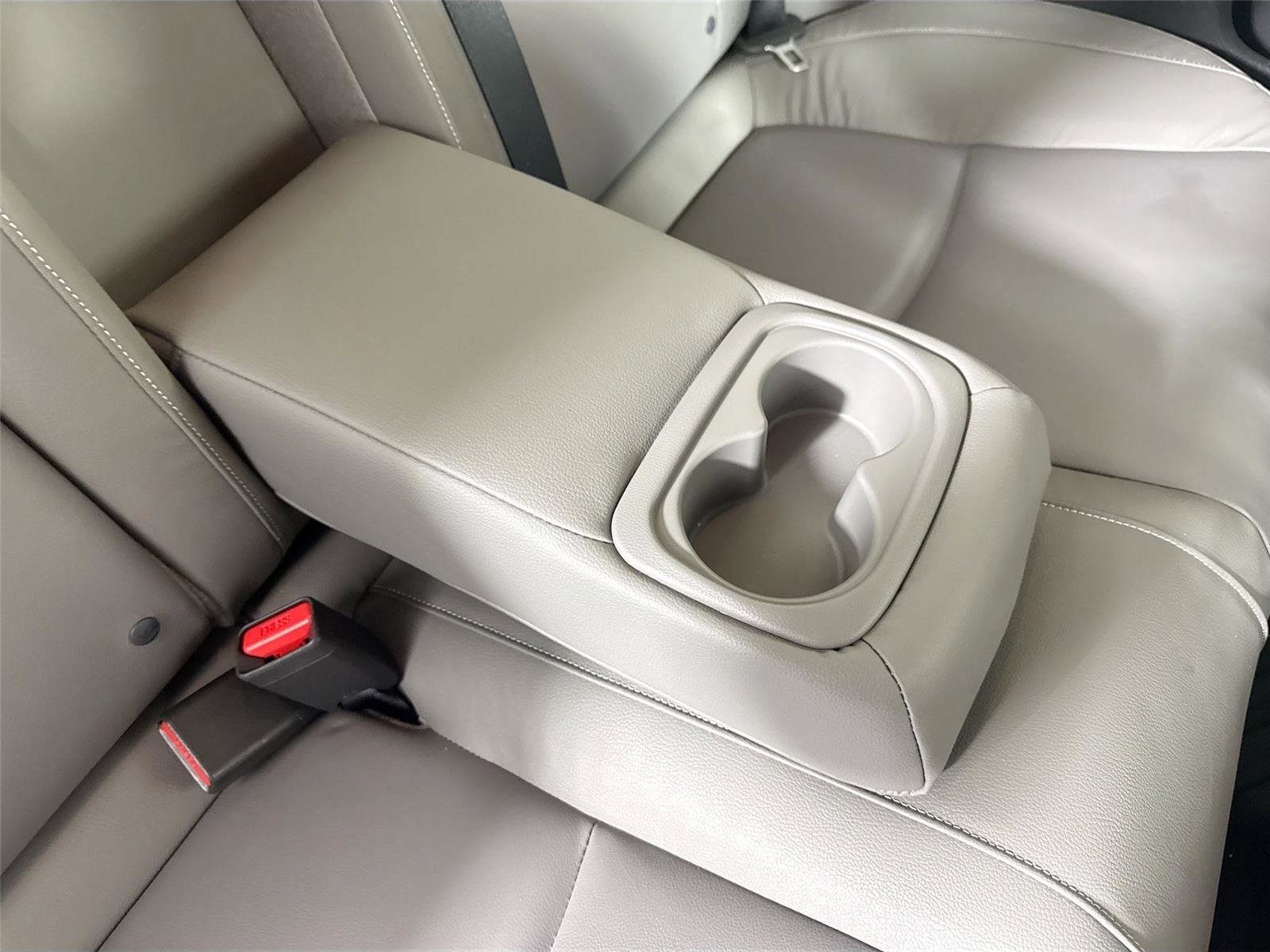 Used 2018 Honda Civic EX-L image 37