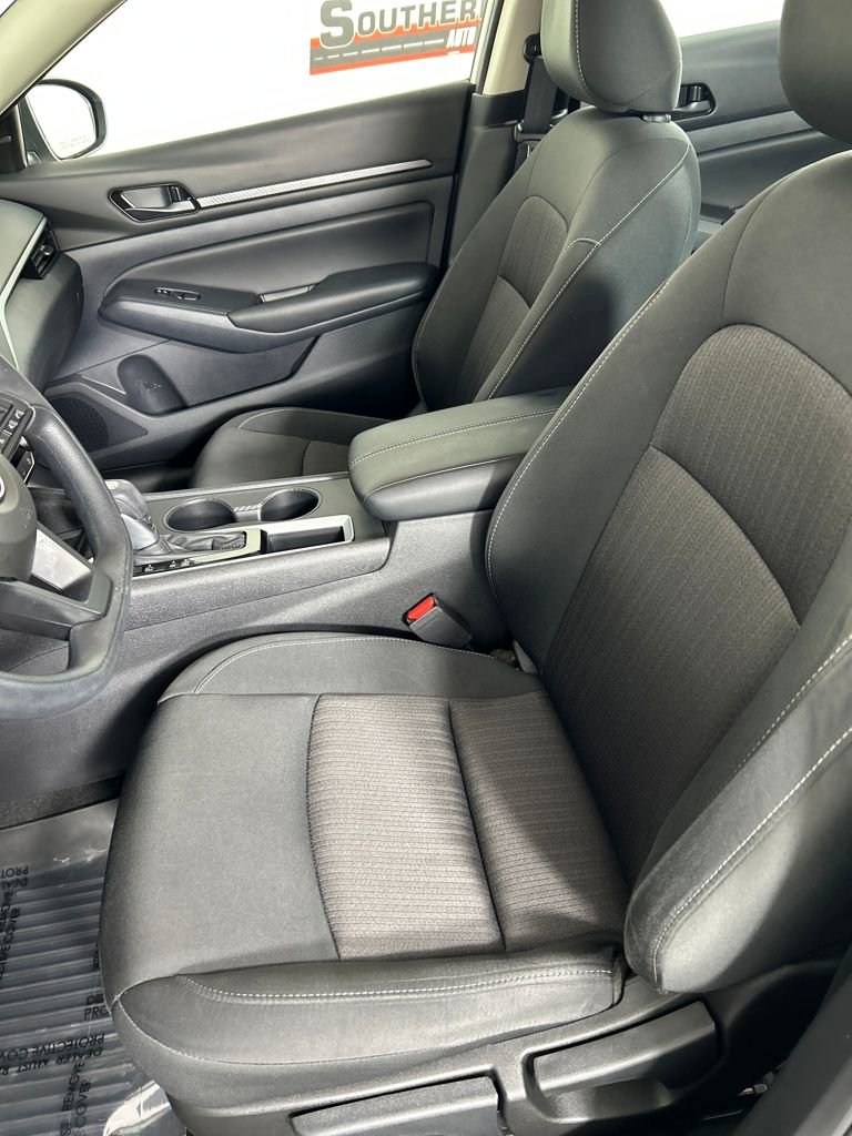 Used 2025 Nissan Altima 2.5 S image 12