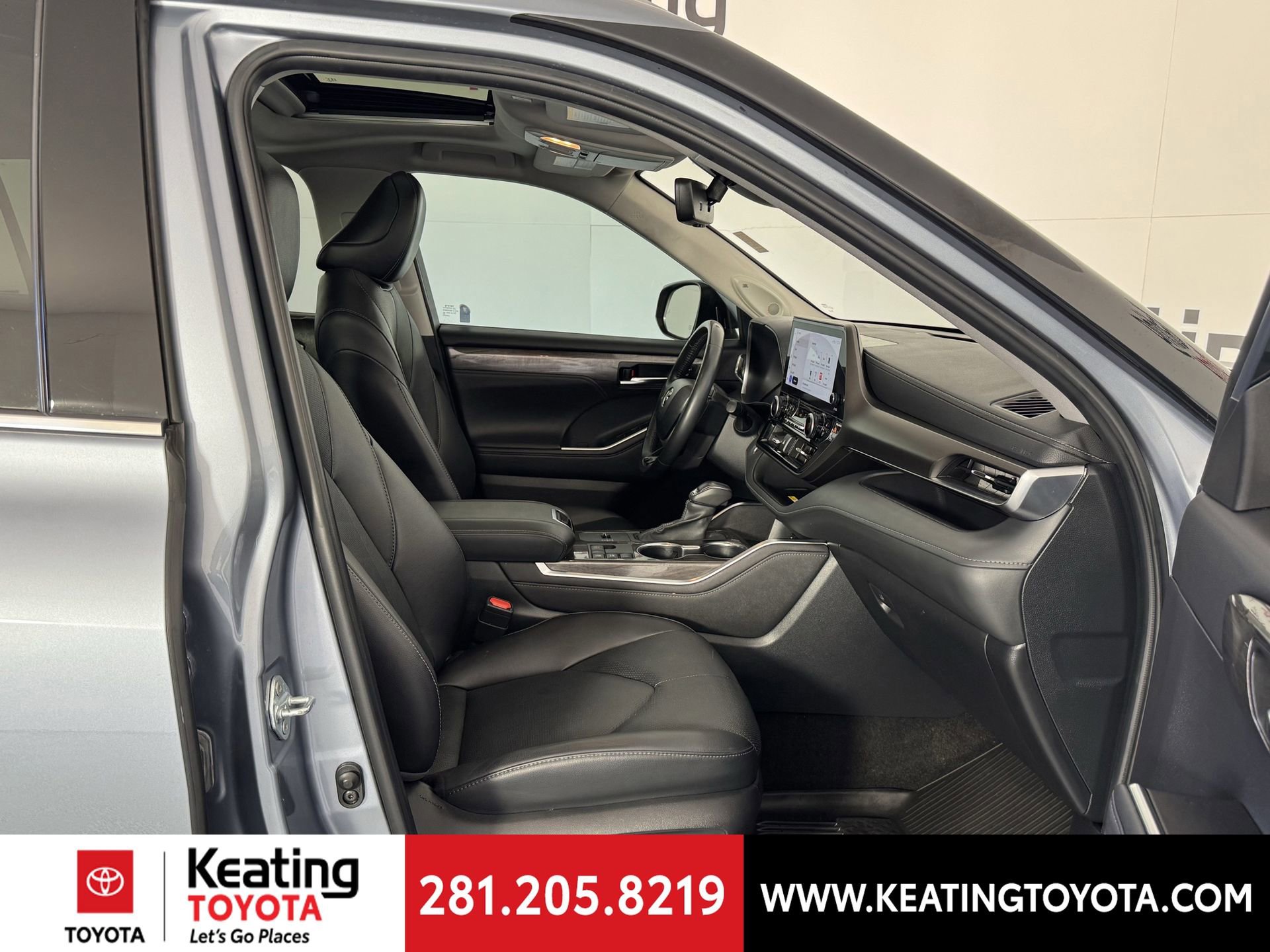 Used 2024 Toyota Highlander Limited image 21